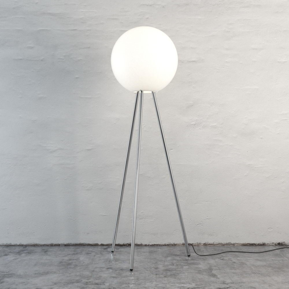 Elegant Roundness Floor Lamp 3D Model